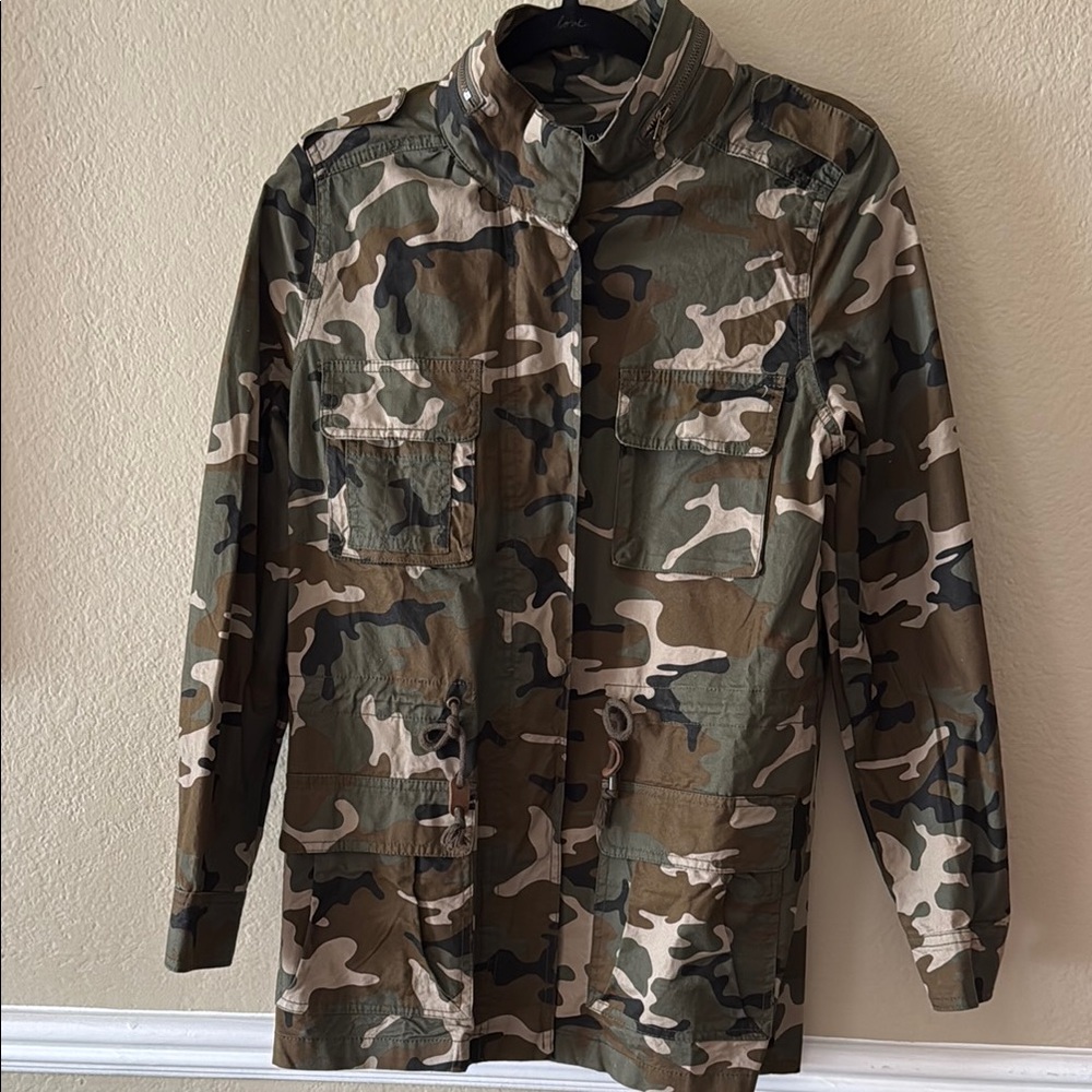 Love Tree Green and Brown Utility Jacket with Camouflage Pattern